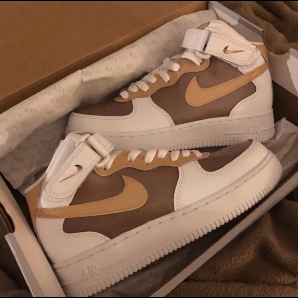 Custom nike air force 1 Mids (Earth tone)